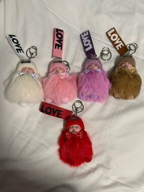 Keychain/Bag Charm Adorable sleeping babies with LOVE strap! Soft Pom Pom body 🥰